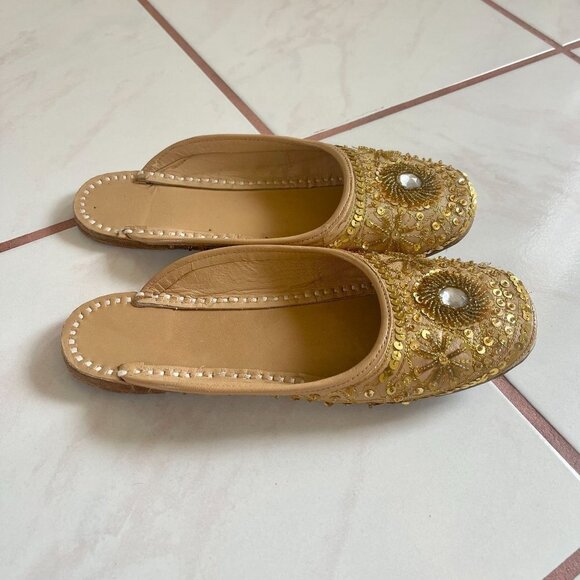 Shoes - Sequined Embroidered Leather Flat Shoes Boho Flats Hand Made in India US Size 37